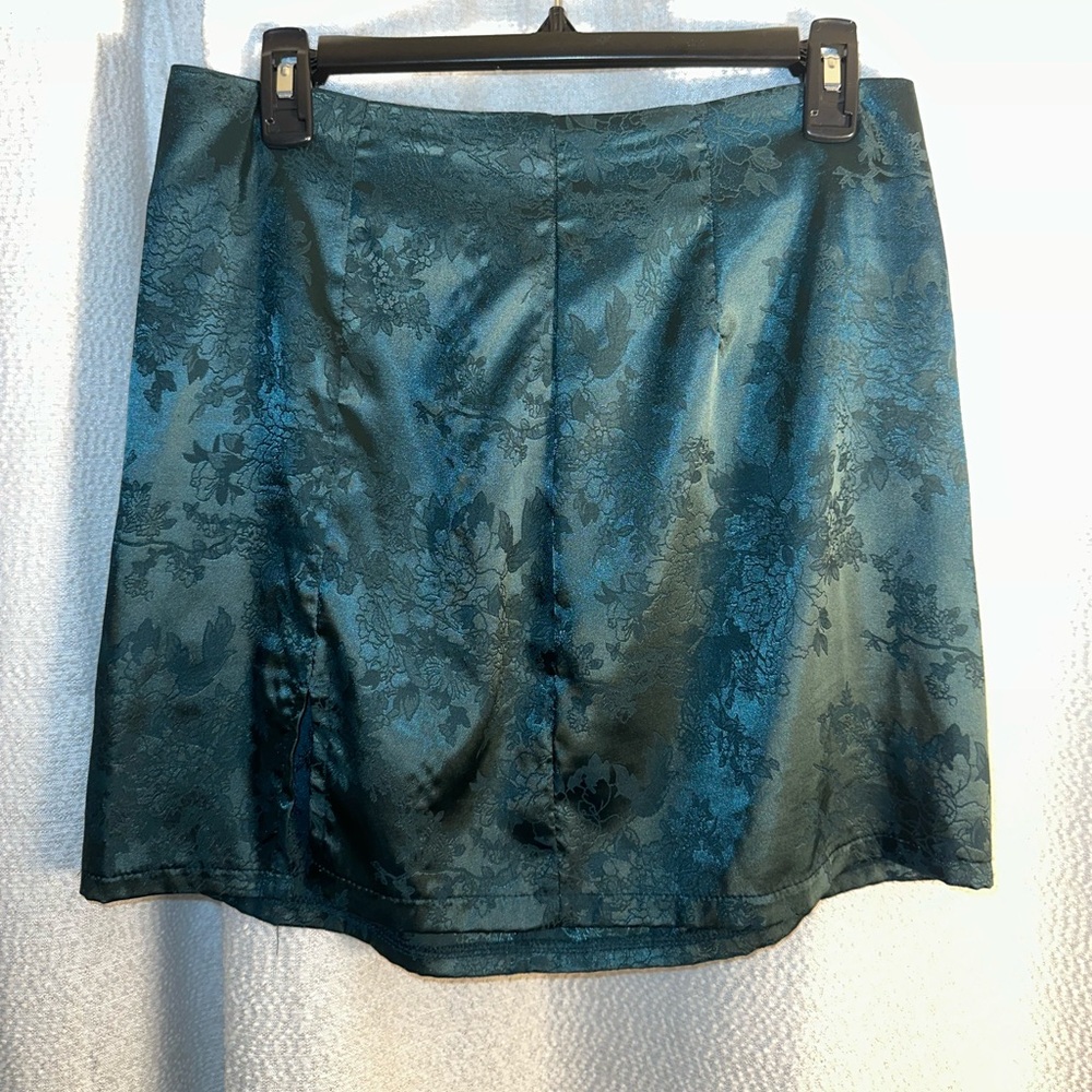 Emerald green satin fabric mini skirt